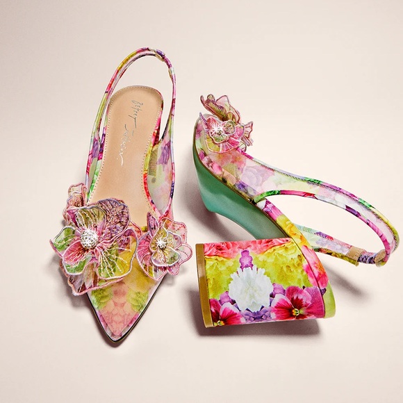Betsey Johnson Shoes - Betsey Johnson Pink Floral Bright Floral Kitten Heels NIB